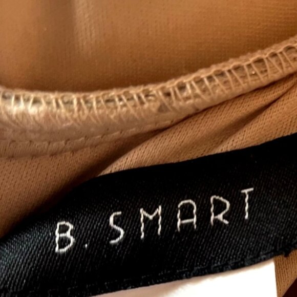 Metallic Gold Evening Gown By B. Smart With Plunging Back V-Neckline Adjustable - Picture 8 of 9